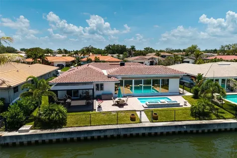 2011 Michigan Avenue NE St Petersburg FL 33703