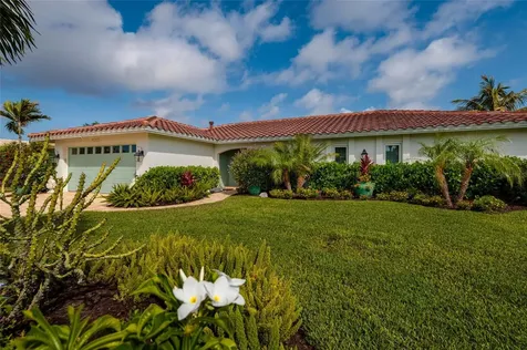 2011 Michigan Avenue NE St Petersburg FL 33703