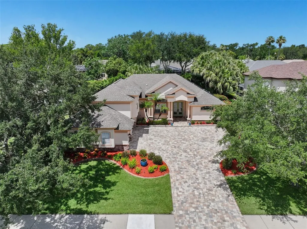 209 Highland Woods Drive Safety Harbor FL 34695