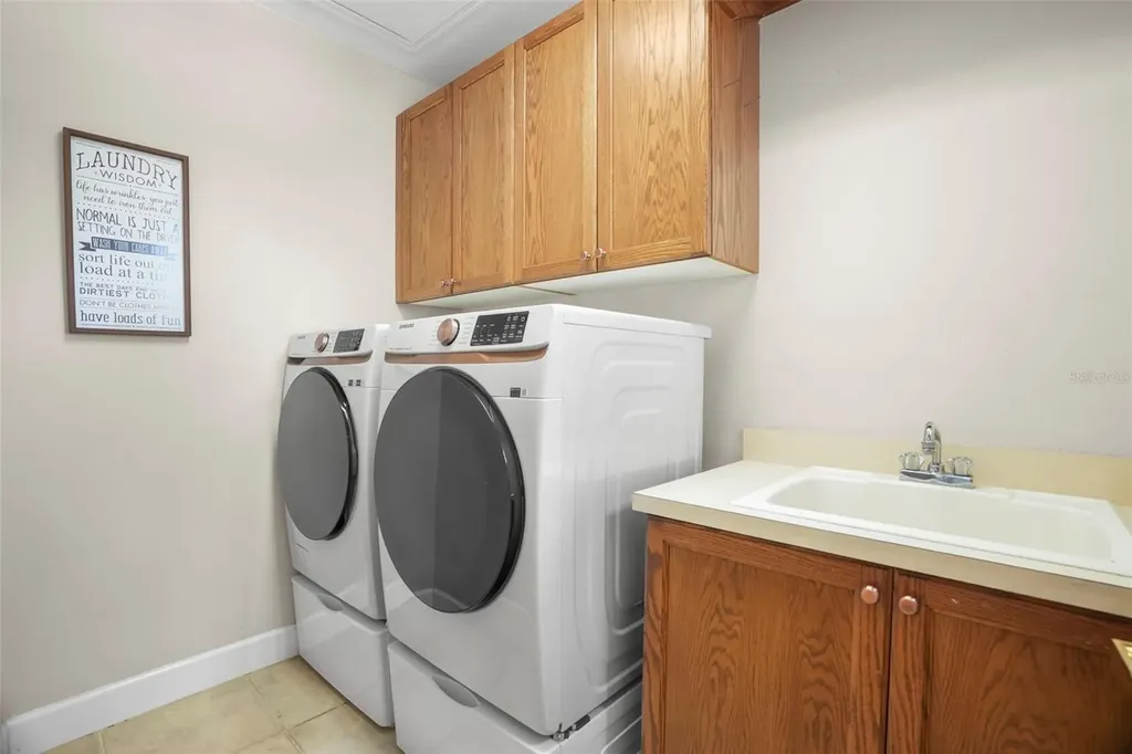 209 Highland Woods Drive Safety Harbor FL 34695