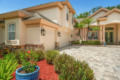 209 Highland Woods Drive Safety Harbor FL 34695