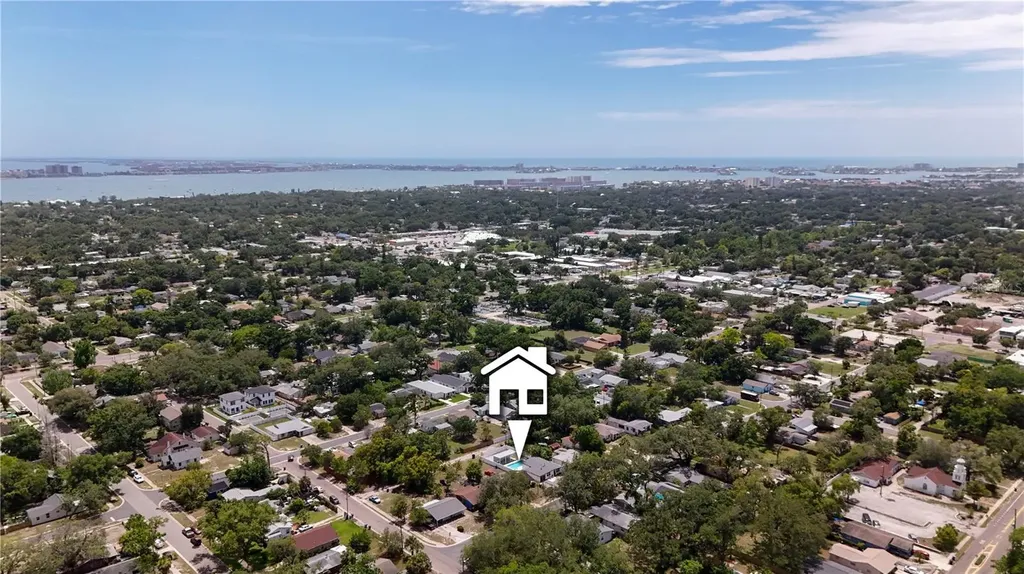 4628 16th Avenue S St Petersburg FL 33711