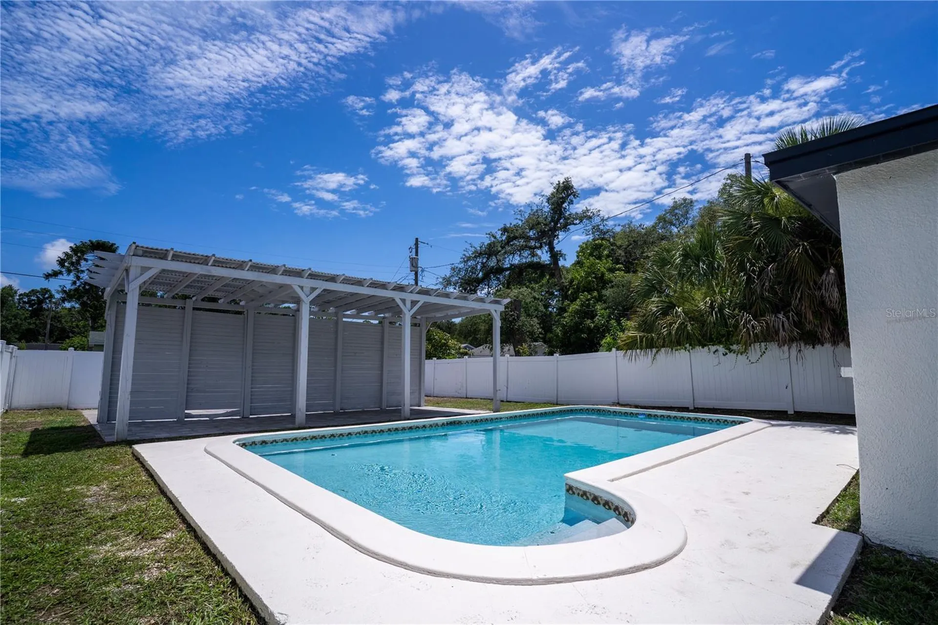 4628 16th Avenue S St Petersburg FL 33711