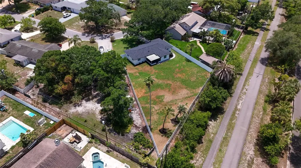 8496 118th Street Seminole FL 33772
