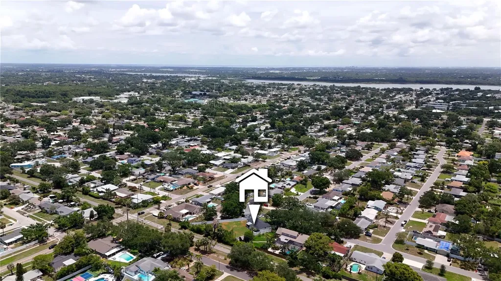 8496 118th Street Seminole FL 33772