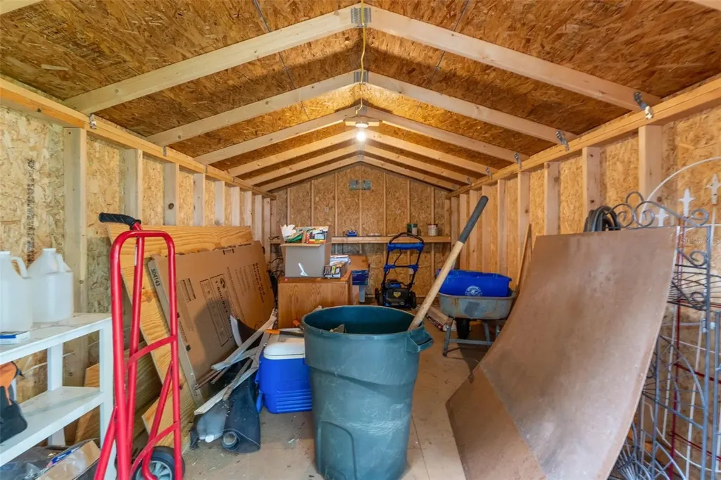 5518 11th Street Zephyrhills FL 33542