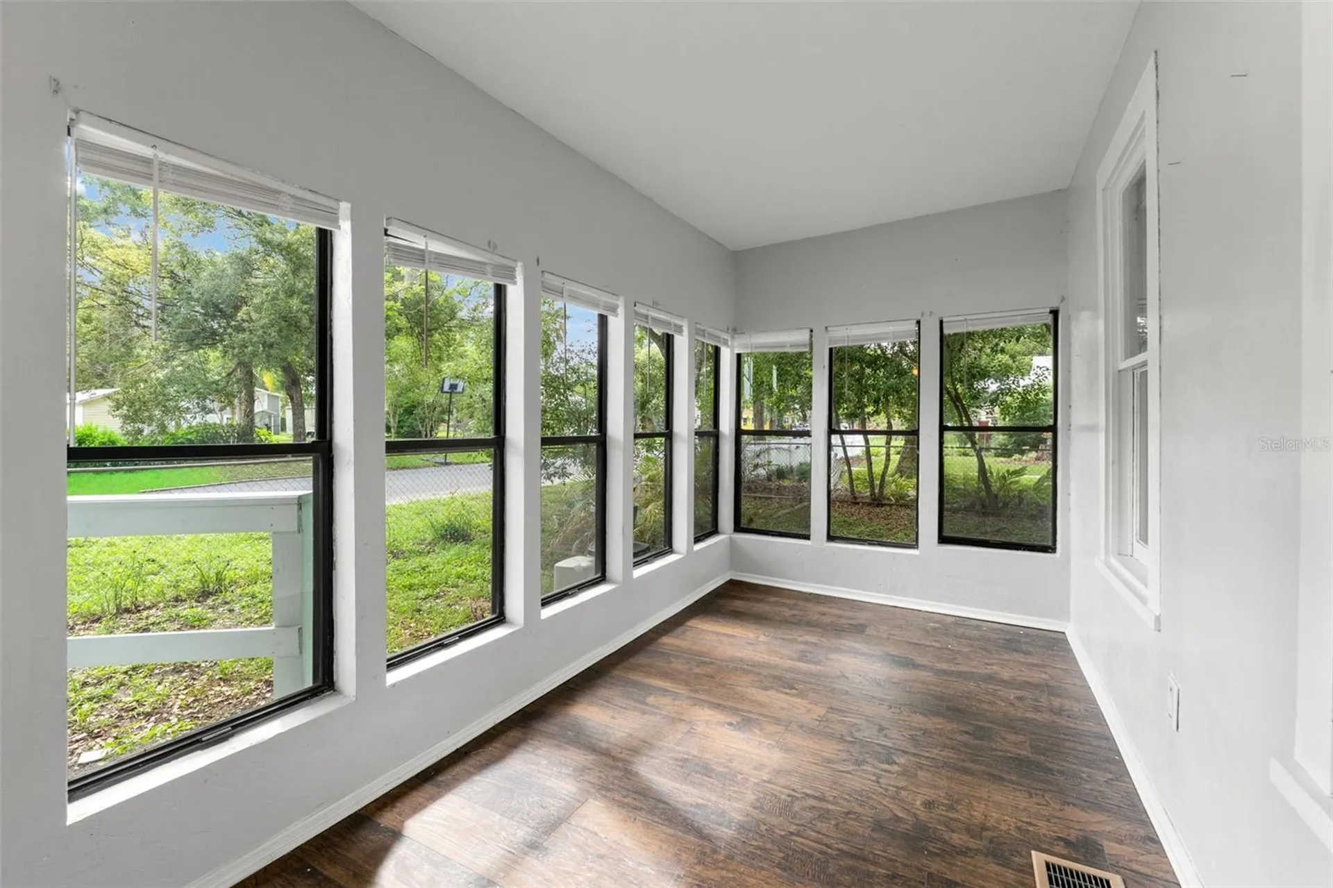 5518 11th Street Zephyrhills FL 33542