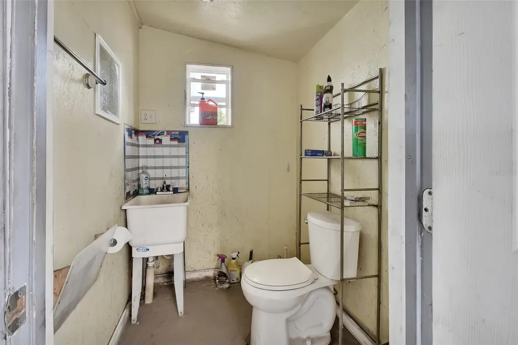 309 S Florida Avenue Deland FL 32720
