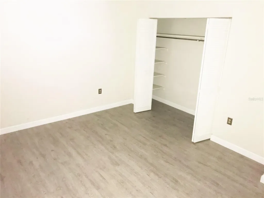 283 Sherwood Drive Bradenton FL 34210