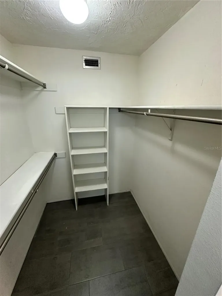 283 Sherwood Drive Bradenton FL 34210