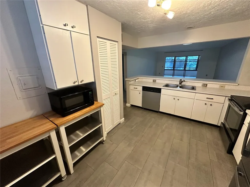 283 Sherwood Drive Bradenton FL 34210