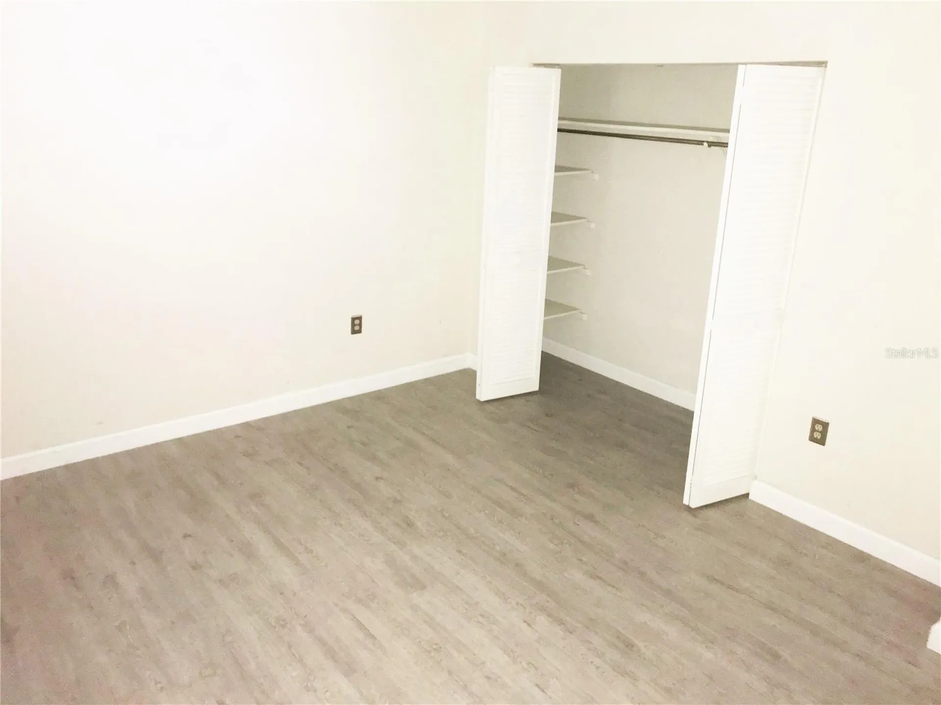 283 Sherwood Drive Bradenton FL 34210