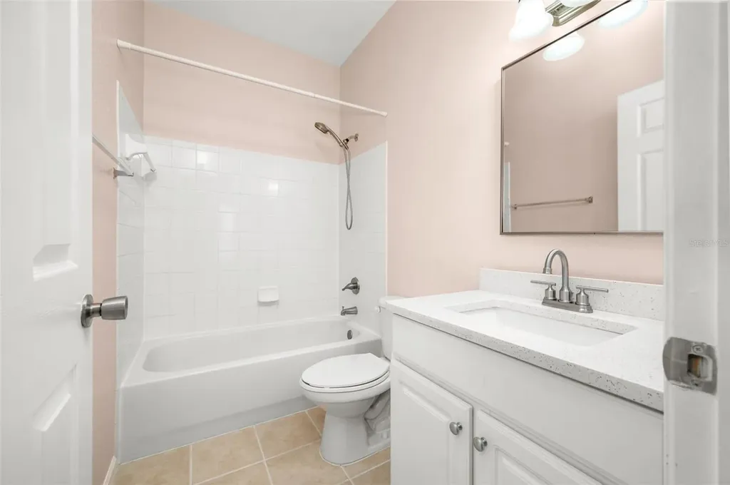 5065 NW 45th Road Gainesville FL 32606