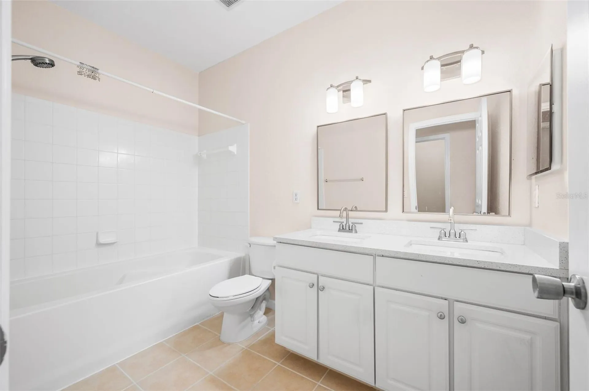 5065 NW 45th Road Gainesville FL 32606