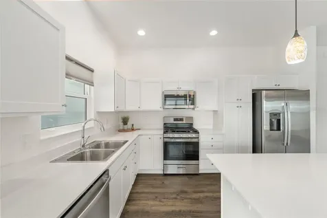 1576 Good Place The Villages FL 34762