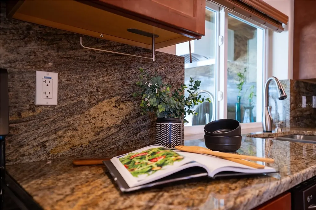 13254 87th Place Seminole FL 33776