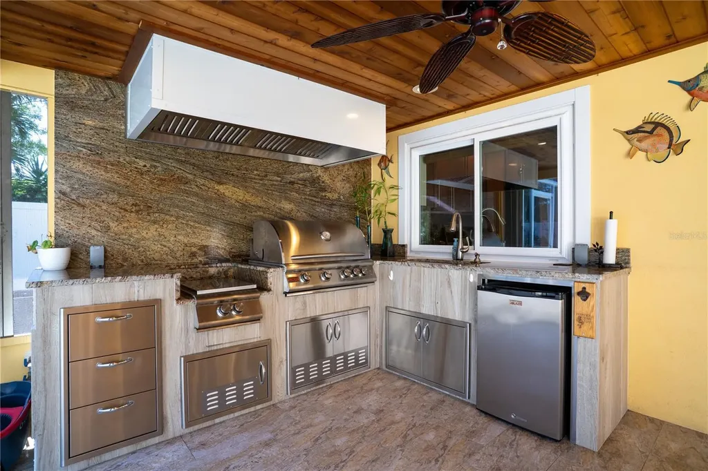 13254 87th Place Seminole FL 33776