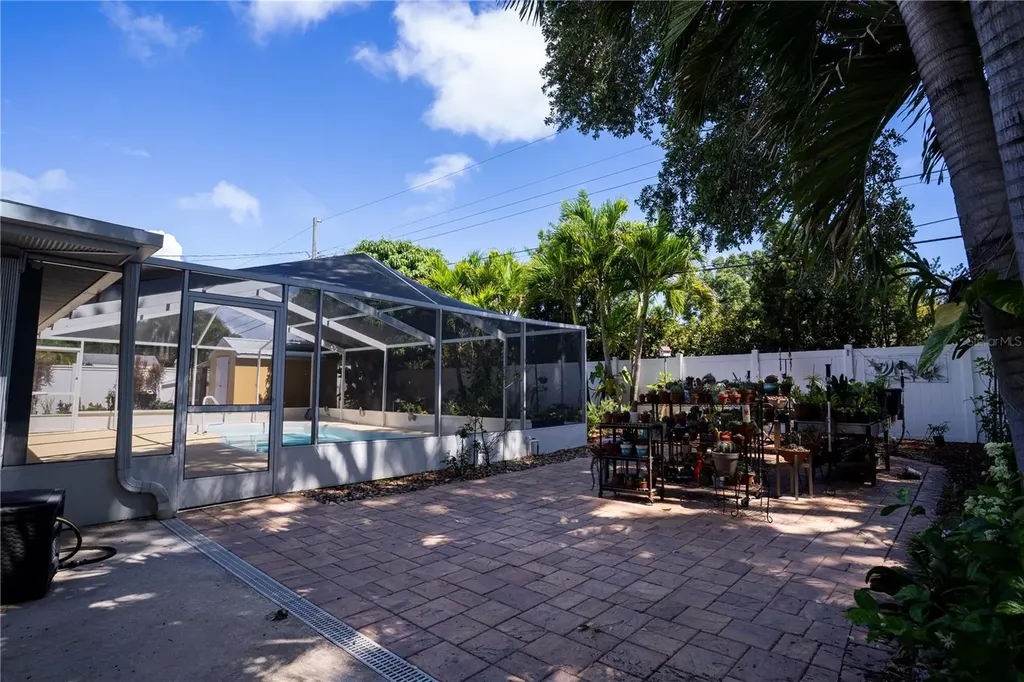 13254 87th Place Seminole FL 33776