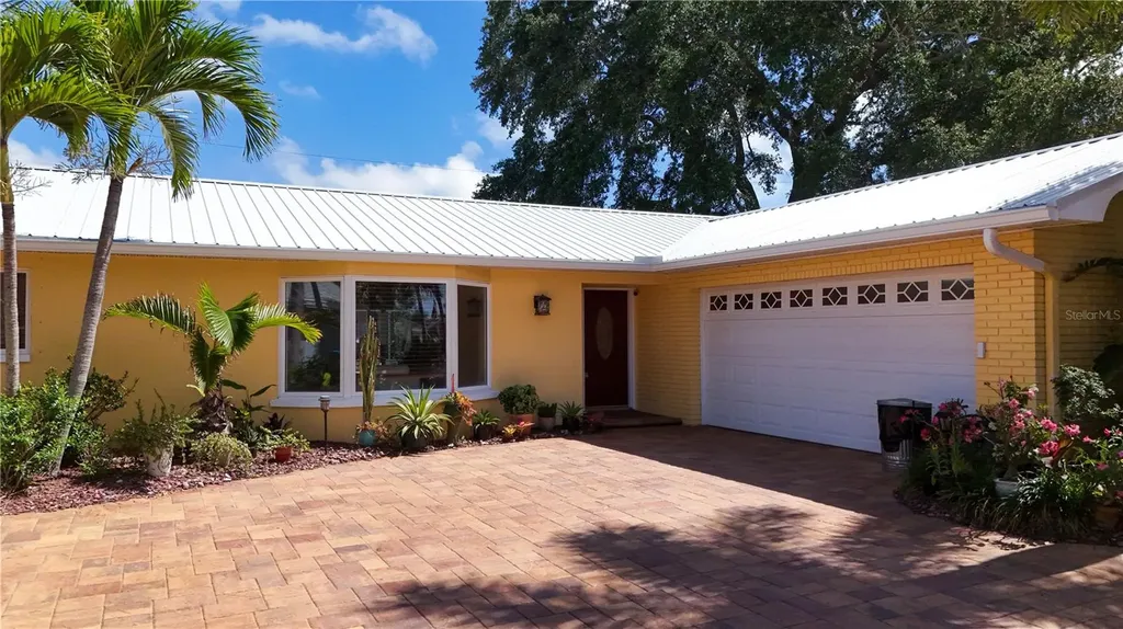 13254 87th Place Seminole FL 33776