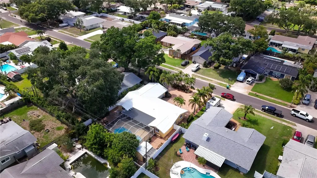 13254 87th Place Seminole FL 33776
