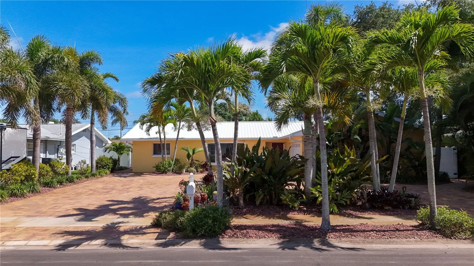13254 87th Place Seminole FL 33776