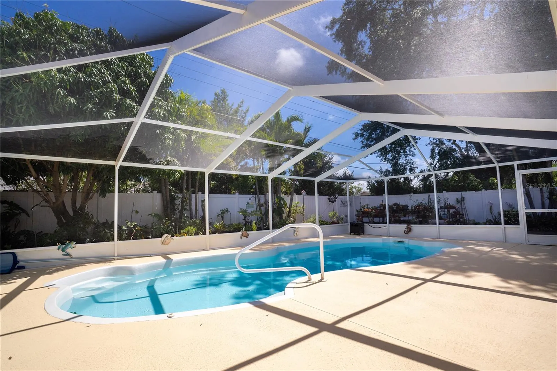 13254 87th Place Seminole FL 33776