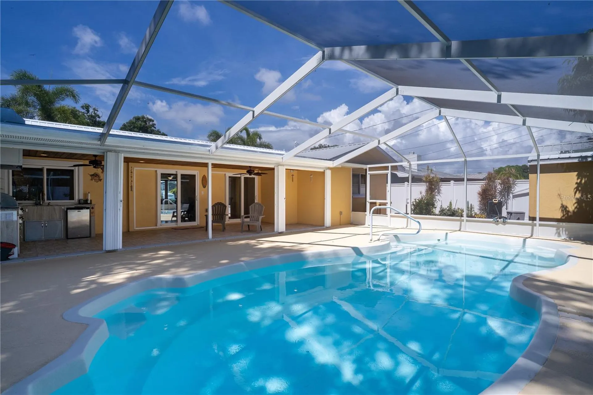 13254 87th Place Seminole FL 33776