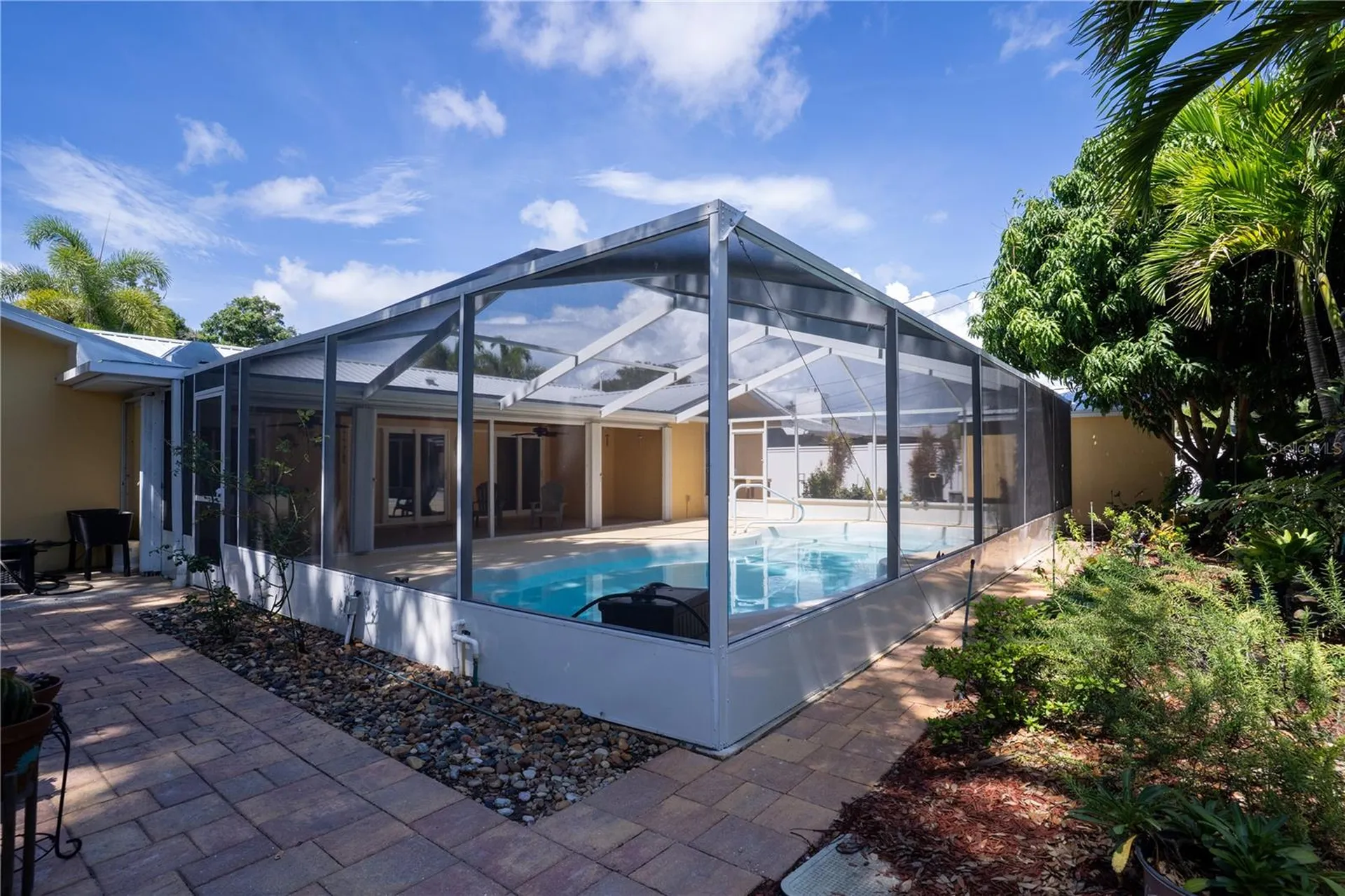 13254 87th Place Seminole FL 33776