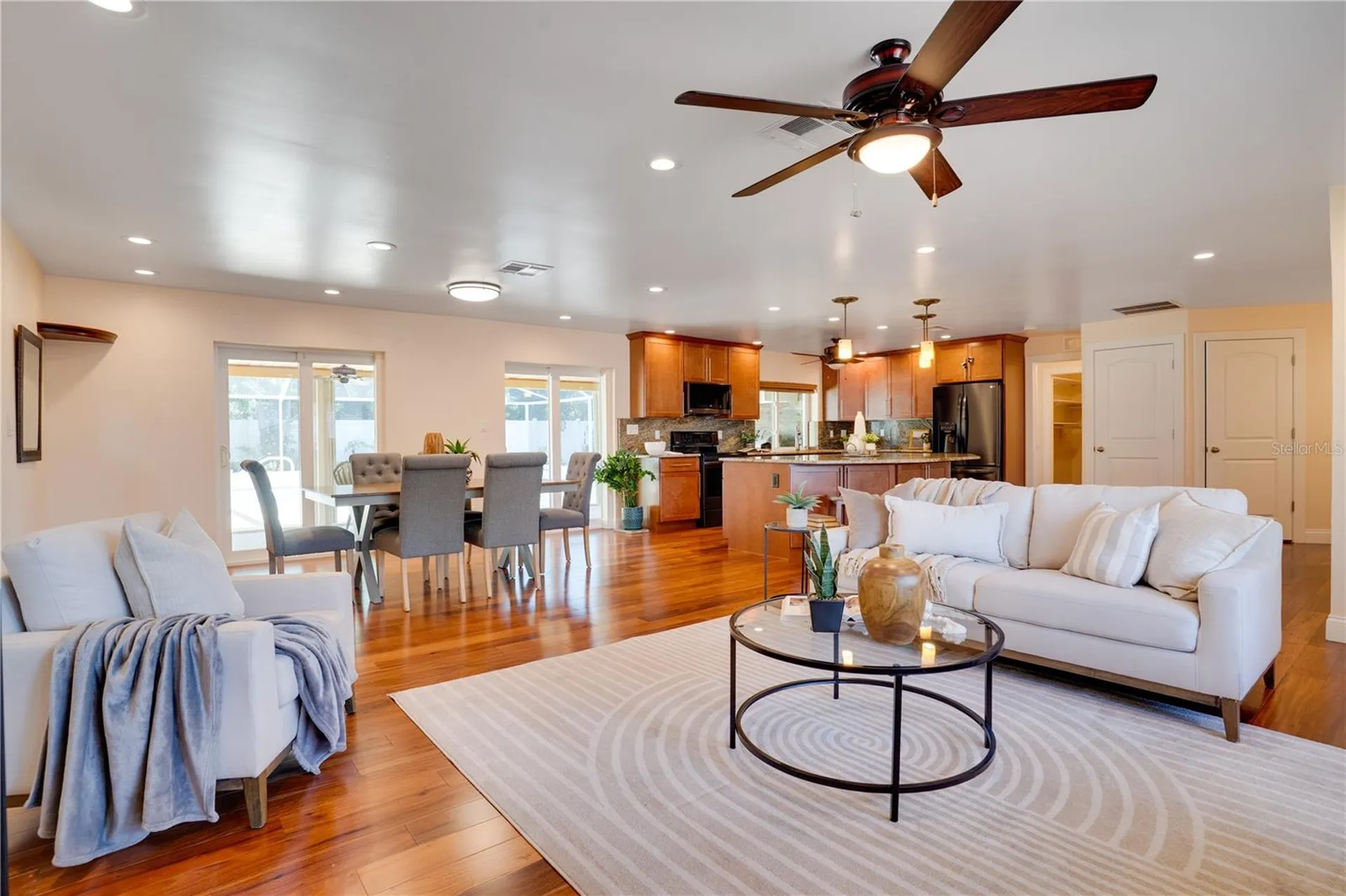 13254 87th Place Seminole FL 33776