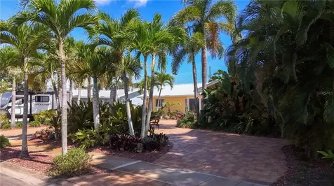 13254 87th Place Seminole FL 33776