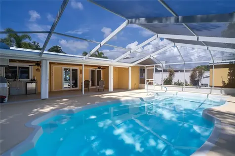13254 87th Place Seminole FL 33776