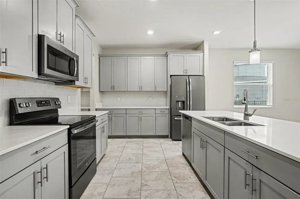 490 Brunswick Drive Davenport FL 33837