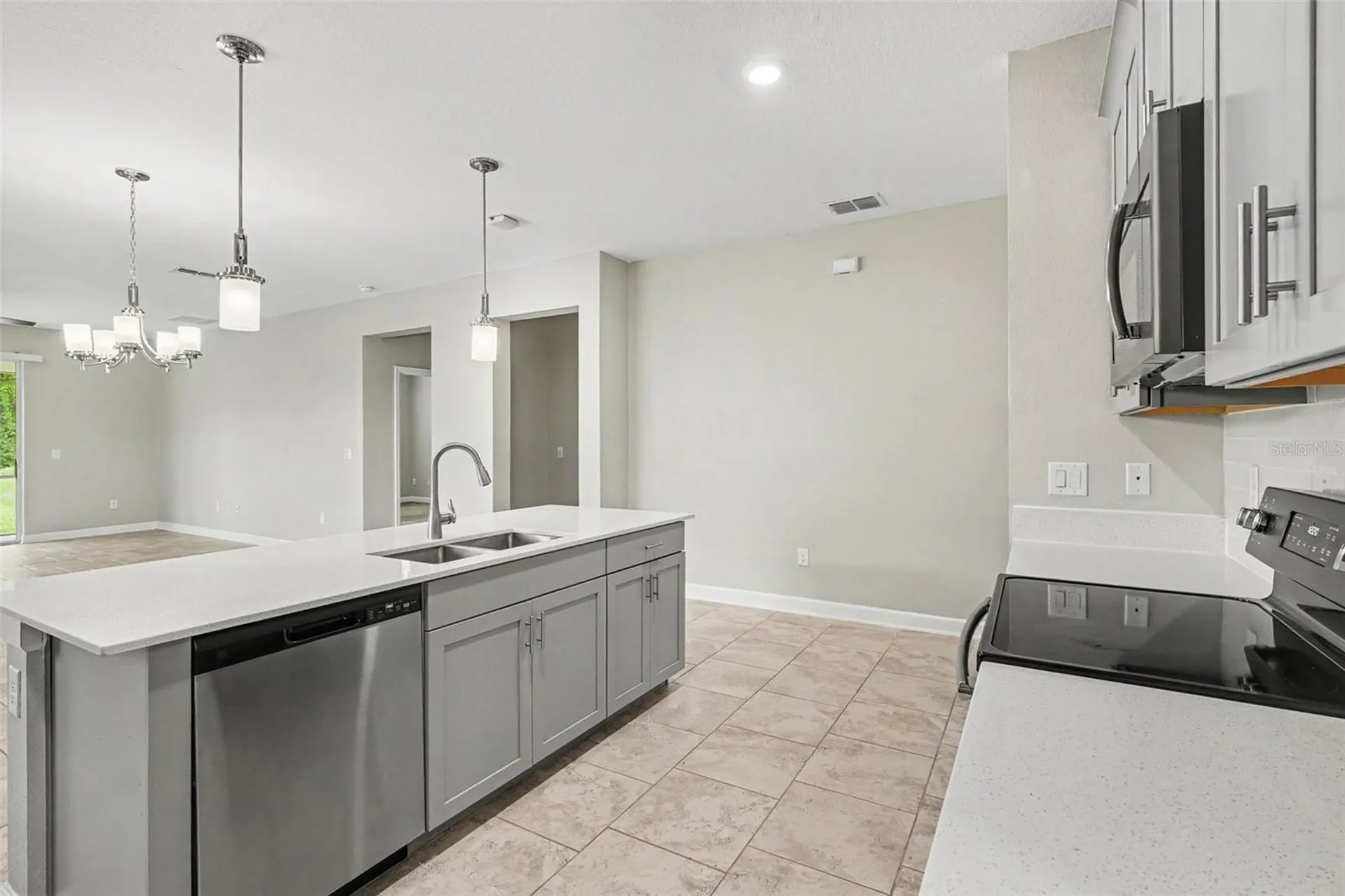 490 Brunswick Drive Davenport FL 33837
