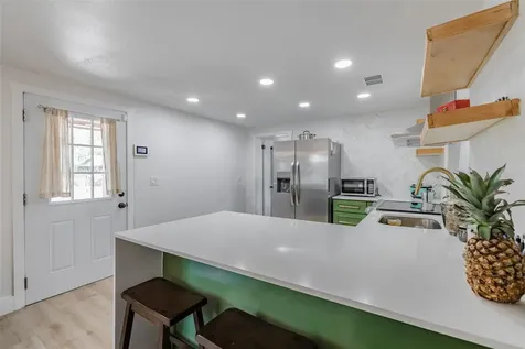 8705 N Highland Avenue Tampa FL 33604