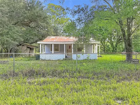 1007 Hawthorn Street Zephyrhills FL 33540