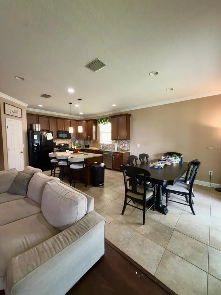 5711 Arbor Wood Court Bradenton FL 34203