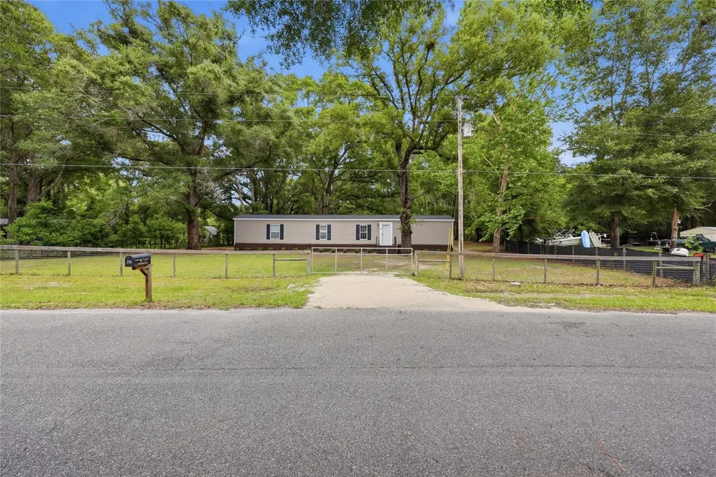 215 SW Alpine Place High Springs FL 32643