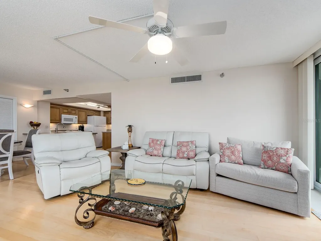 690 Island Way Clearwater Beach FL 33767