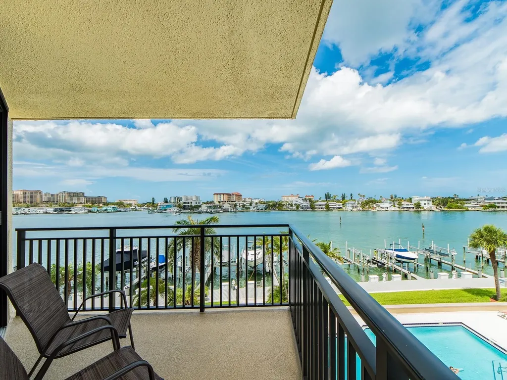 690 Island Way Clearwater Beach FL 33767