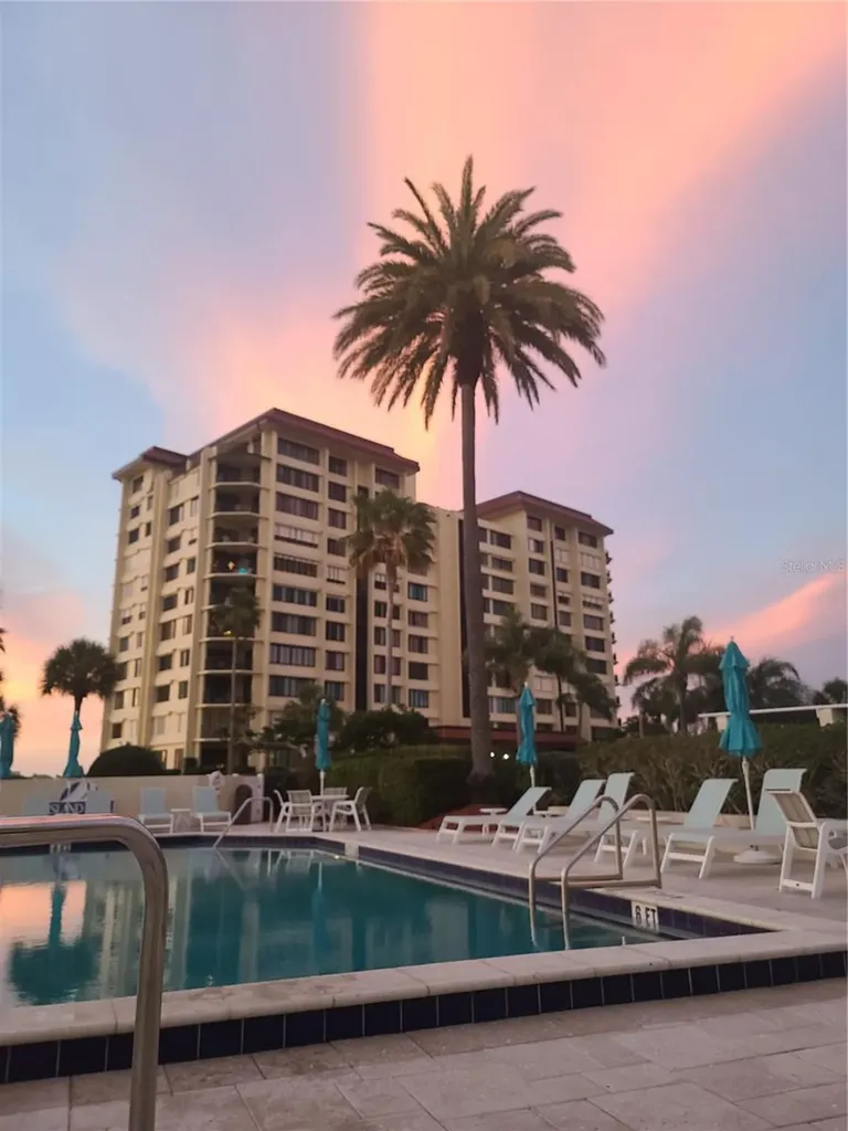 690 Island Way Clearwater Beach FL 33767
