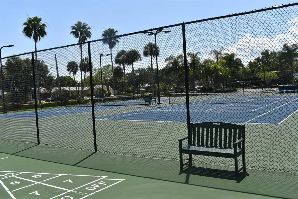 690 Island Way Clearwater Beach FL 33767