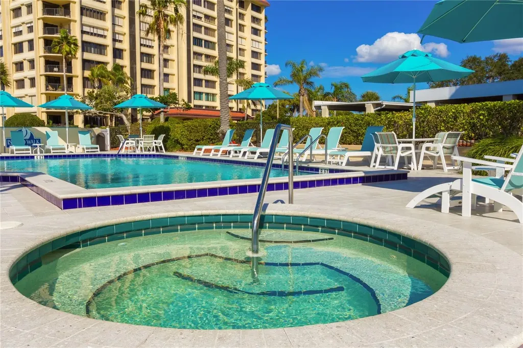 690 Island Way Clearwater Beach FL 33767