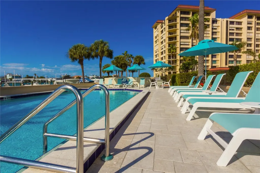 690 Island Way Clearwater Beach FL 33767