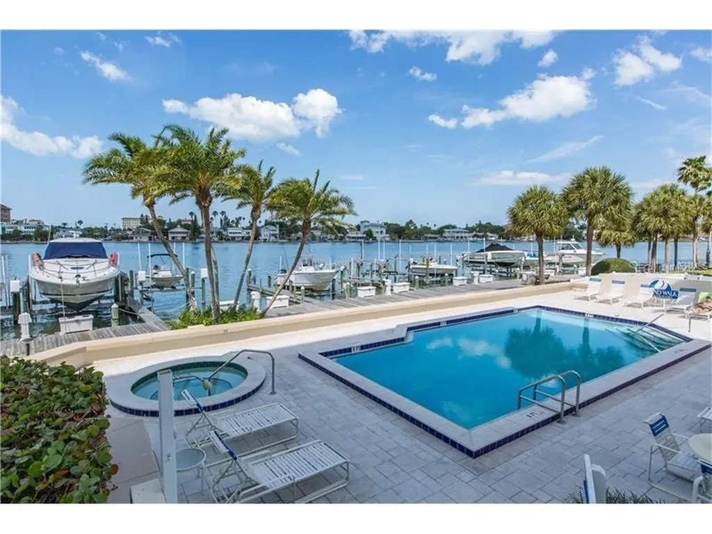 690 Island Way Clearwater Beach FL 33767
