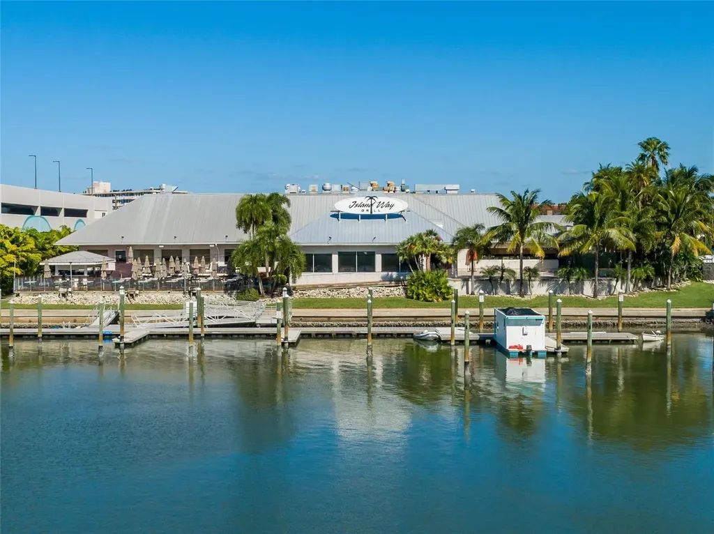 690 Island Way Clearwater Beach FL 33767