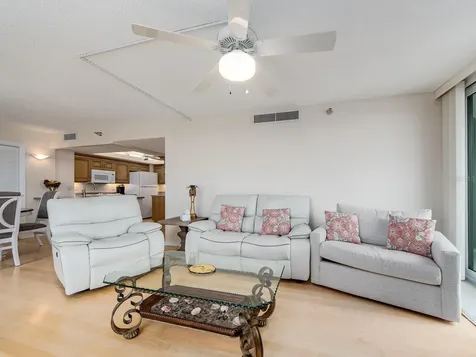 690 Island Way Clearwater Beach FL 33767