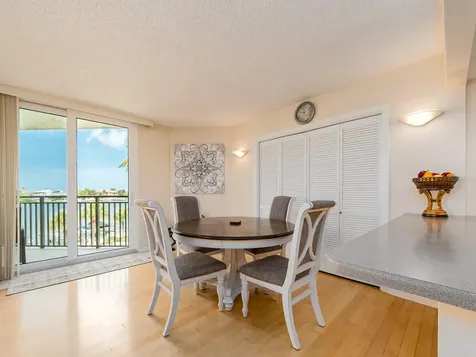 690 Island Way Clearwater Beach FL 33767
