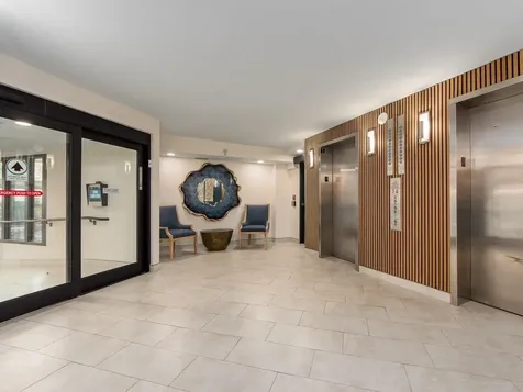 690 Island Way Clearwater Beach FL 33767