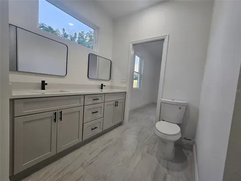 2068 Dixie Avenue Sanford FL 32771