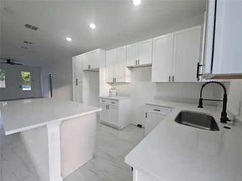 2068 Dixie Avenue Sanford FL 32771